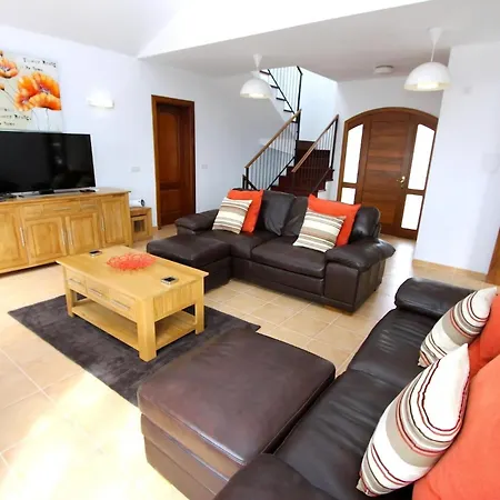 Beautiful 5 Bedroom Villa With Private Pool And Hot Tub Villa Oceans Eleven